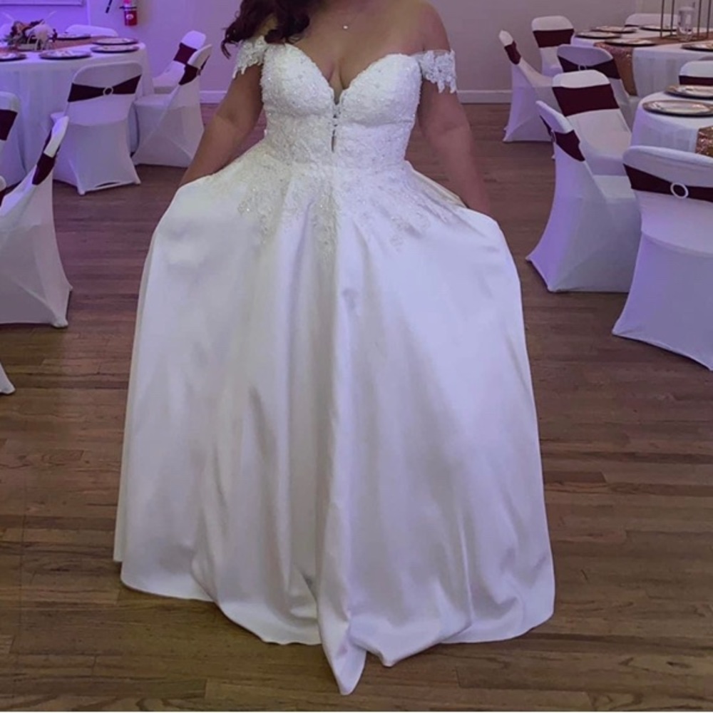 Wedding dress